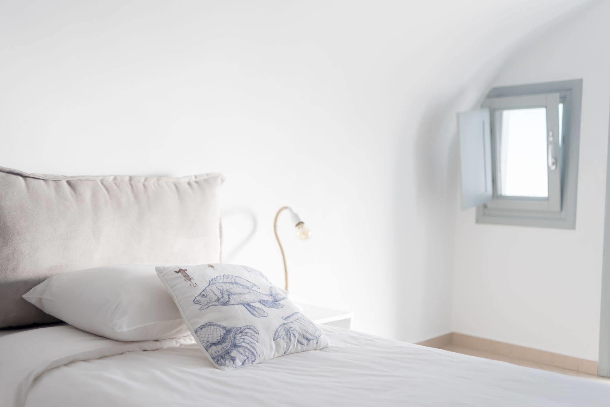 Keti Hotel Fira  Zewnętrze zdjęcie